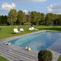Inox zwembad met houten terras